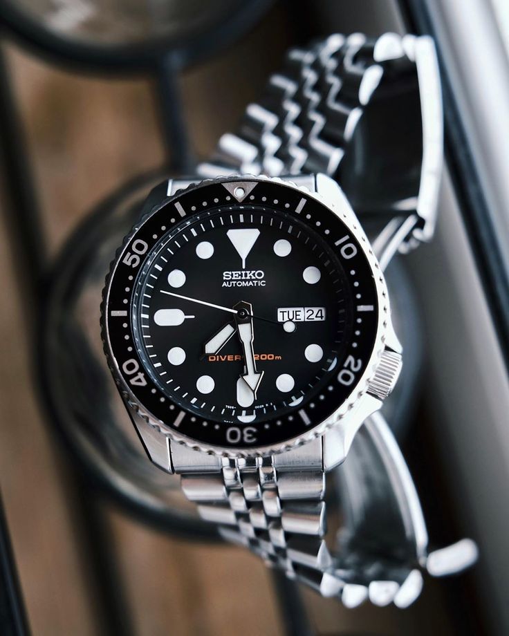 special dail of Seiko_5_Sports 